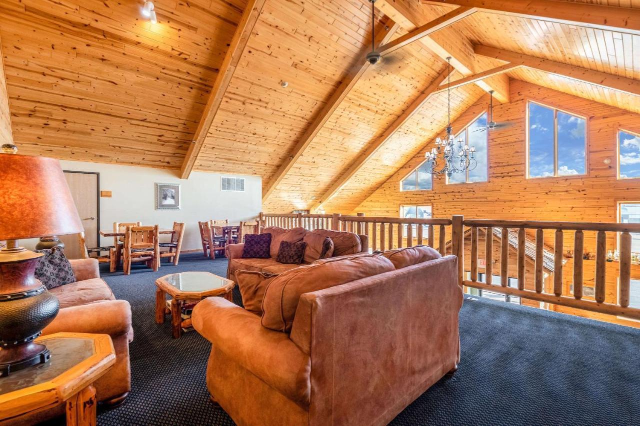 Econo Lodge Rice Lake Kültér fotó