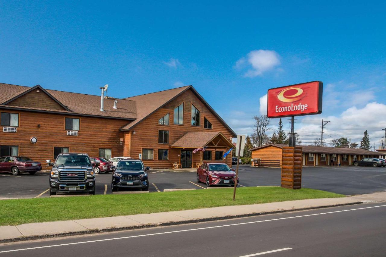 Econo Lodge Rice Lake Kültér fotó