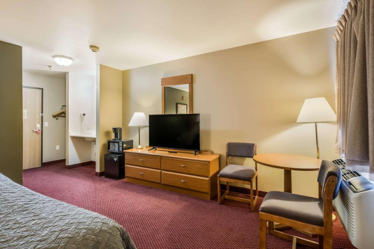 Econo Lodge Rice Lake Kültér fotó