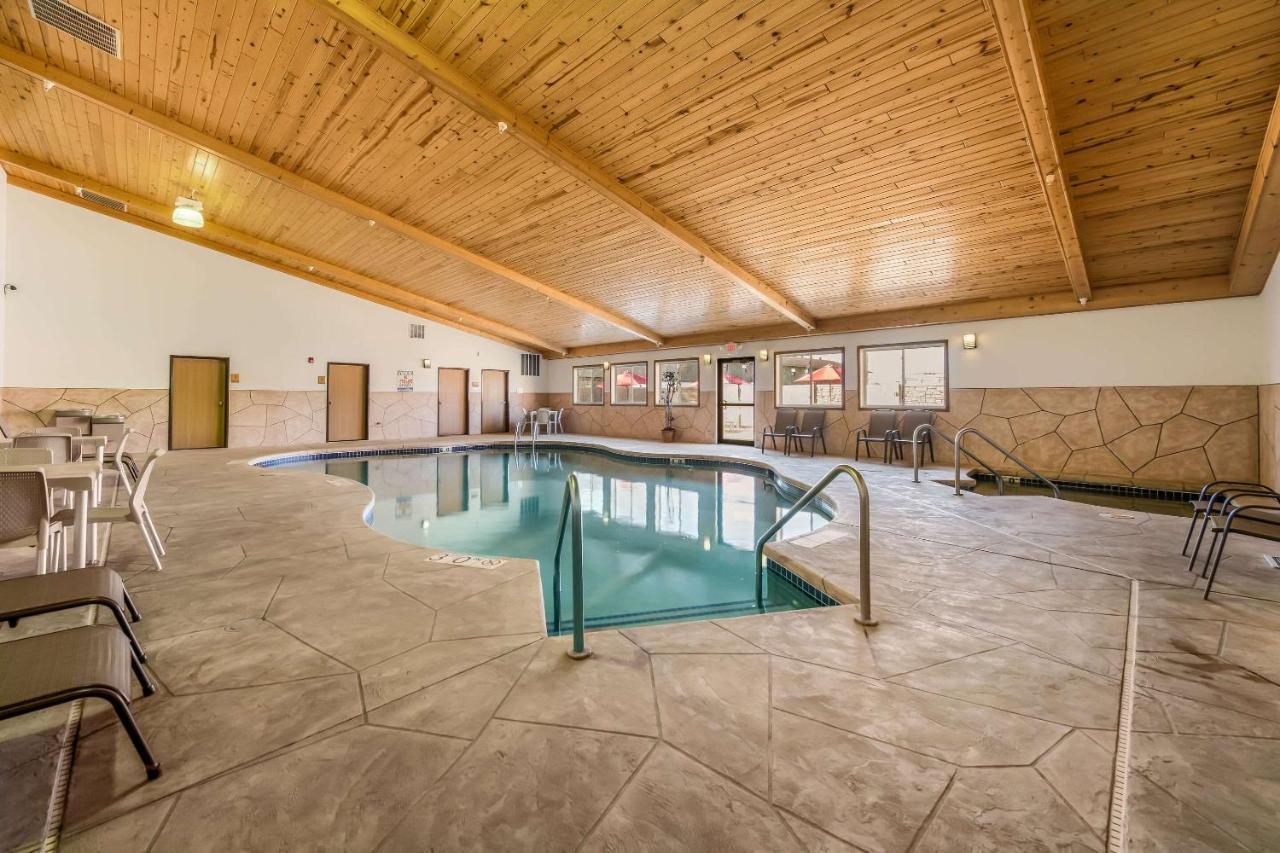 Econo Lodge Rice Lake Kültér fotó