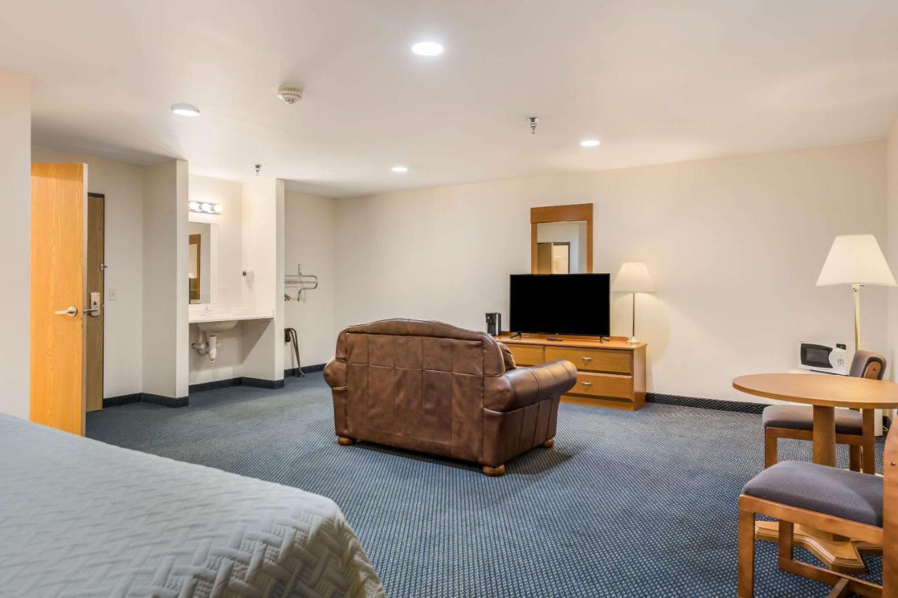 Econo Lodge Rice Lake Kültér fotó