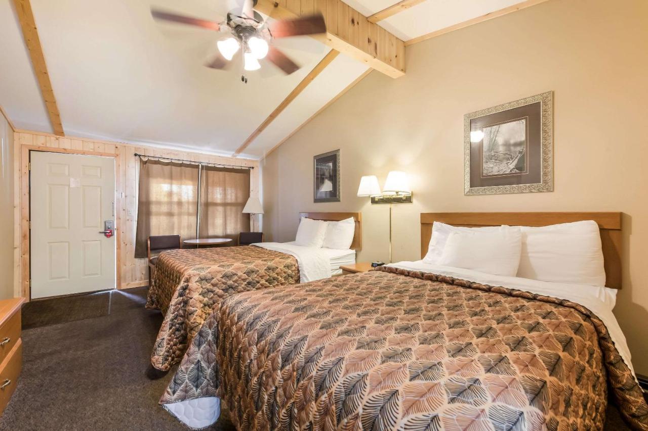 Econo Lodge Rice Lake Kültér fotó