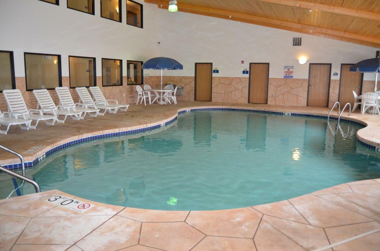 Econo Lodge Rice Lake Kültér fotó